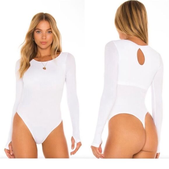Free People NWT Take A Shelfie Bodysuit in White Size
M/L - Picture 3 of 8